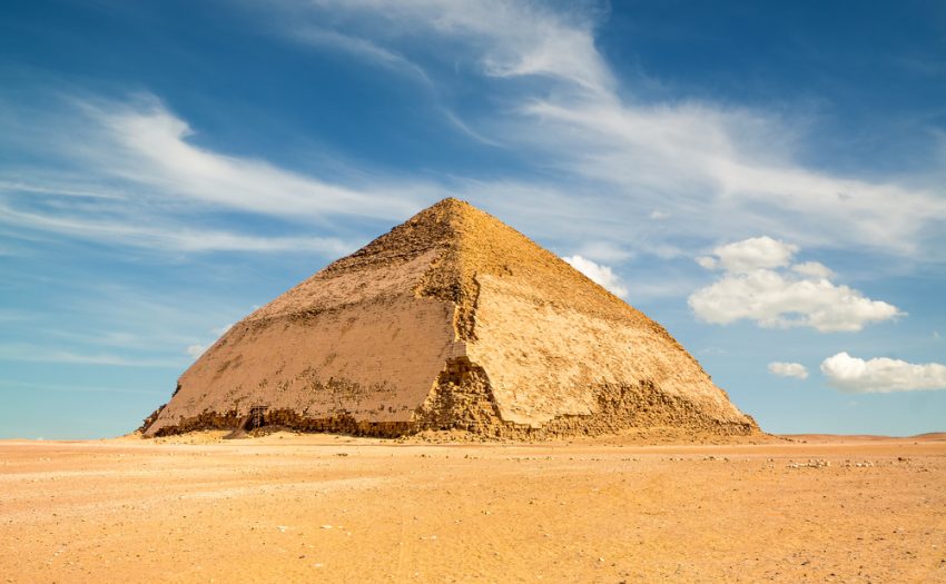 埃及4500年历史的弯曲金字塔对外开放