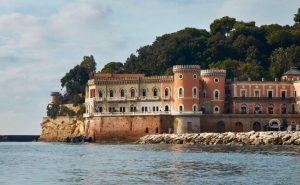 五一假期出境游趋势：韩国领跑热搜目的地，热度同比激增五倍