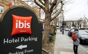 雅高酒店集团首季总收入增长8.8%