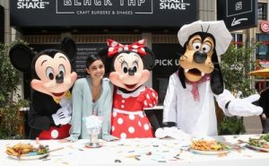 国际汉堡店Black Tap的新店开业