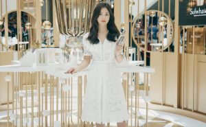 宋慧乔亮相三亚免税城