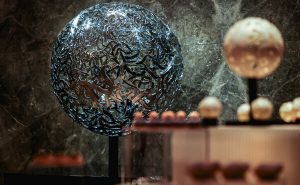 上海西岸美高梅酒店开业二周年，发布原创文化IP