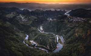 邱岸雄“觉山知水”艺术项目启动，安岚助力人文探索