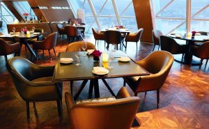 广州富力丽思卡尔顿酒店中餐厅丽轩再获“米其林一星”