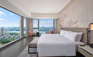 惠州江北区CBD迎希尔顿新酒店开业