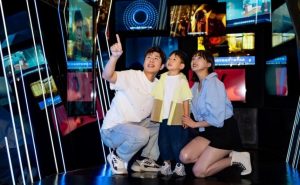 上海杜莎夫人蜡像馆正式揭幕辛芷蕾首尊蜡像