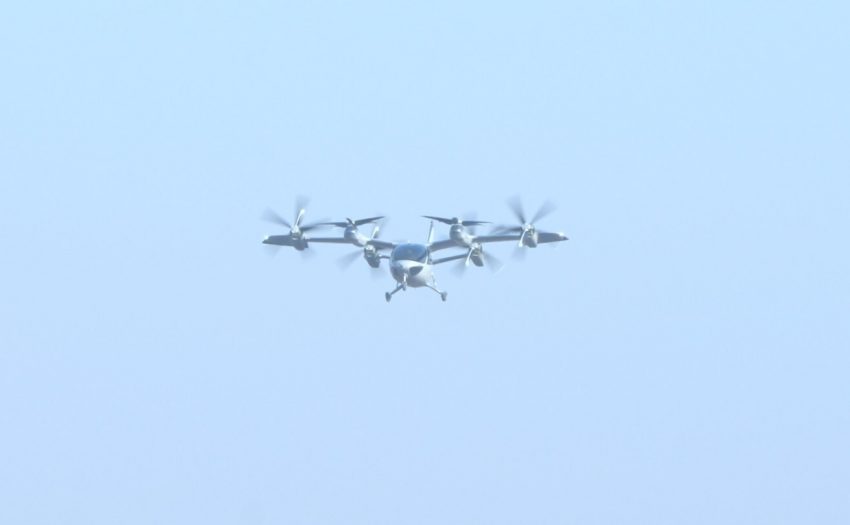 时的科技E20 eVTOL全尺寸验证机完成倾转过渡试飞