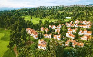 春城湖畔度假村登顶中国十佳高尔夫度假村