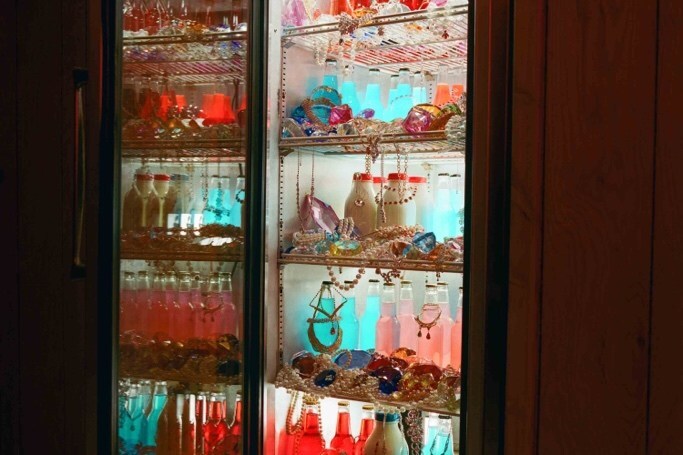 爱彼迎携手“匠妹”打造独家能量补给站